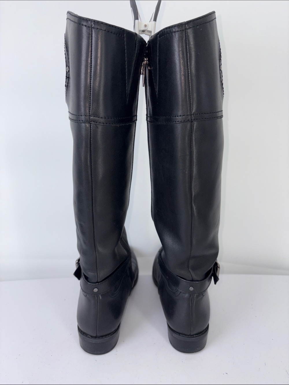 🪡 Vince Camuto Phillie Black Leather Knee Boots with Medallion riding - Picture 4 of 9